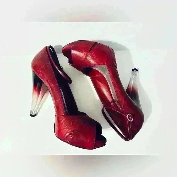 BCBGirls Ruby Red Rugged Patent Leather with Ombré Heels. Women’s Size 10 - Picture 5 of 16